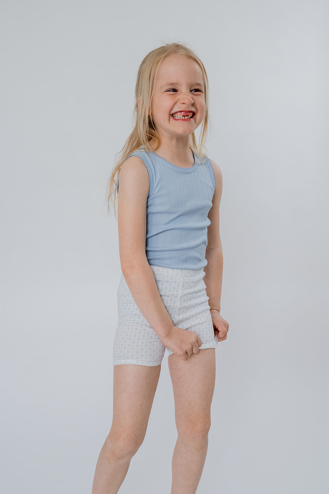 Cartwheel Shorts | Cornflower Tulips