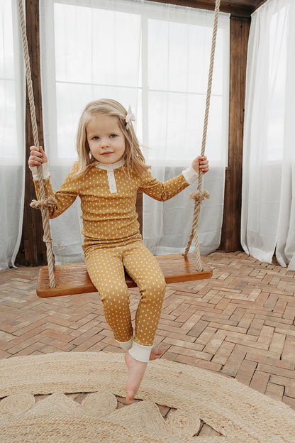 Waffle Henley | Golden Tulips