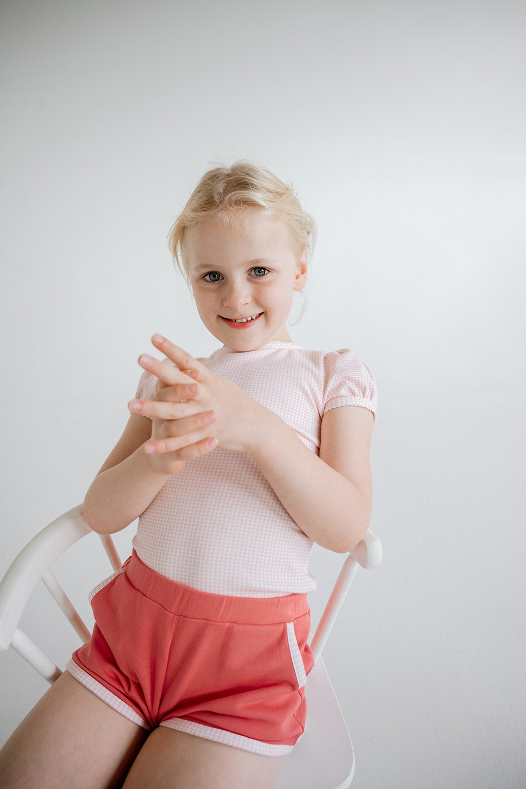 Beaufort Tee | Strawberry Cream Gingham